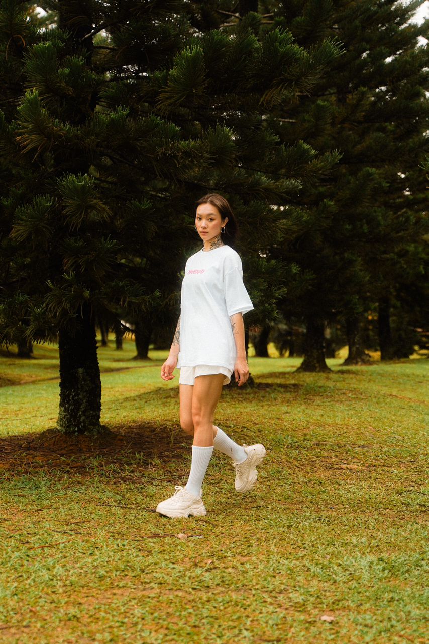 เสื้อยืดลายอัญมณี สีขาว | Stoned Dream : Gem Tee White