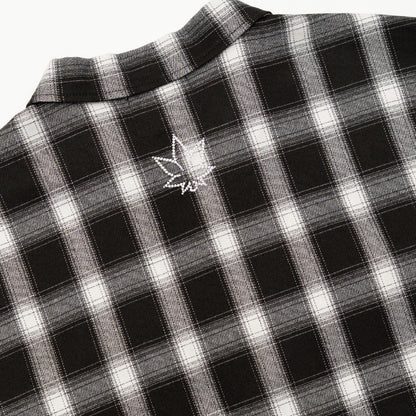 เสื้อแขนยาวมุก | Blessed26 : Pearl Flannel White Black