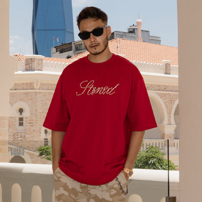 มุกเล่นหาง | Blessed26 : Cursive Pearl Logo Tee Red