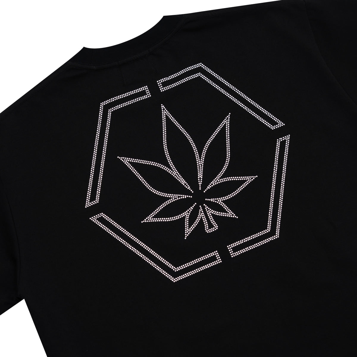 เสื้อยืด Genetic Hexagon ประดับ Rhinestone สีดำ | ATC : Genetic Hexagon Rhinestone Tee Black