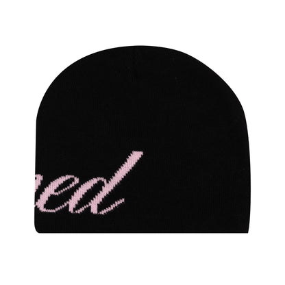 หมวกบีนนี่ Cursive สีดำ/ชมพู | ATC : Cursive Beanie Black Pink